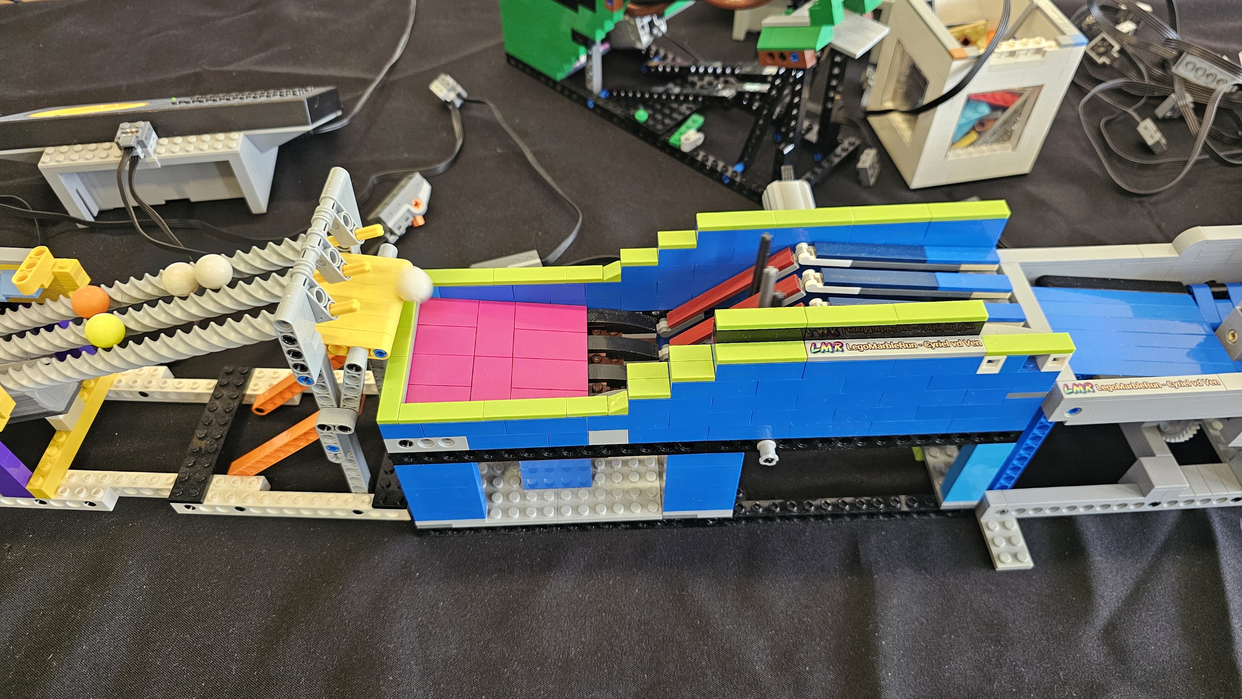 Clip based Axle Pusher