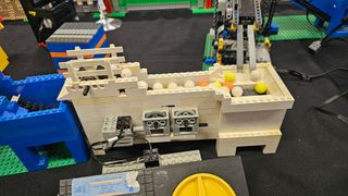 Two Tread Type Conveyor - thumbnail 2